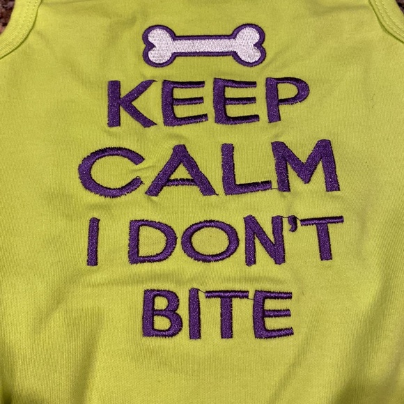 Parisian Pet, unisex trendy pet design clothing, “KEEP CALM I DON’T BITE” 🐾 NWT - Picture 2 of 12